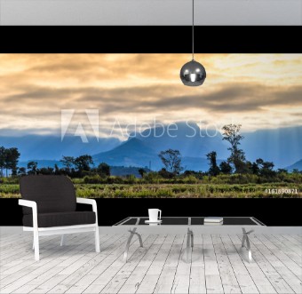 Picture of Montanhas ao entardecer